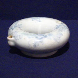 李朝　染付葡萄文水滴